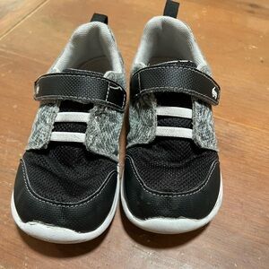 See Kai Run Stryker Shoe Size 11